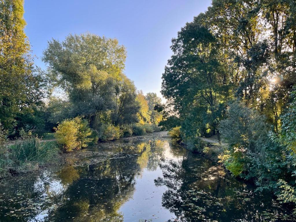 Nature In The City Lower Storey Bestern Szeged Ngoại thất bức ảnh